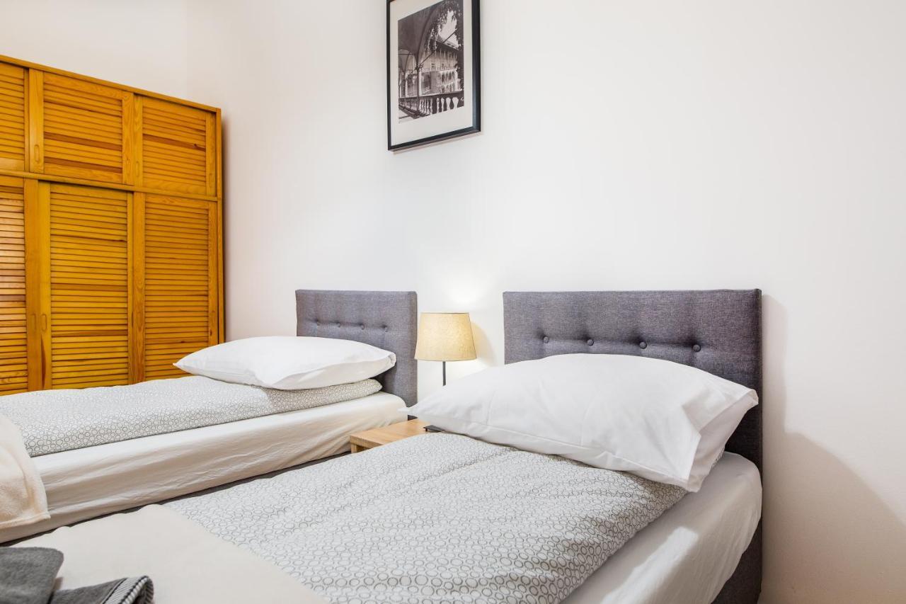 Apartament Na Groblach Cracovia Esterno foto
